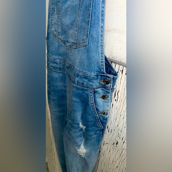 💙Distressed Denim Over-alls by H&M💙 - Picture 6 of 7